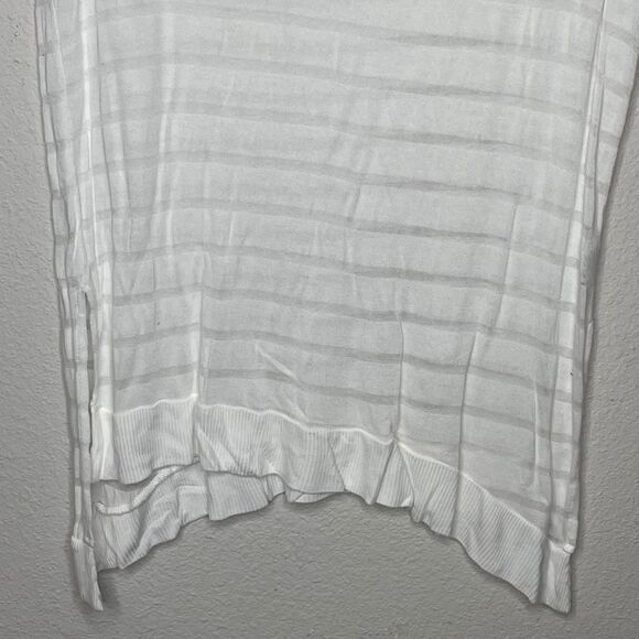 Gibson V-Neck Top White - Picture 3 of 9